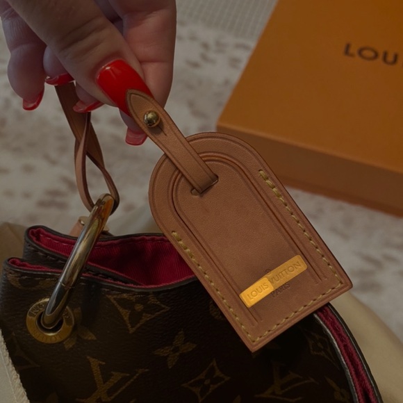 Louis Vuitton Tan and Brown Monogram Shoulder Bag - Picture 3 of 7